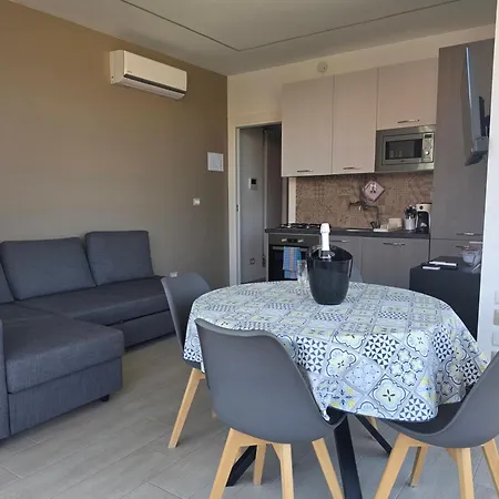 Apartman Recanati Chic -la Maison De La Madame *